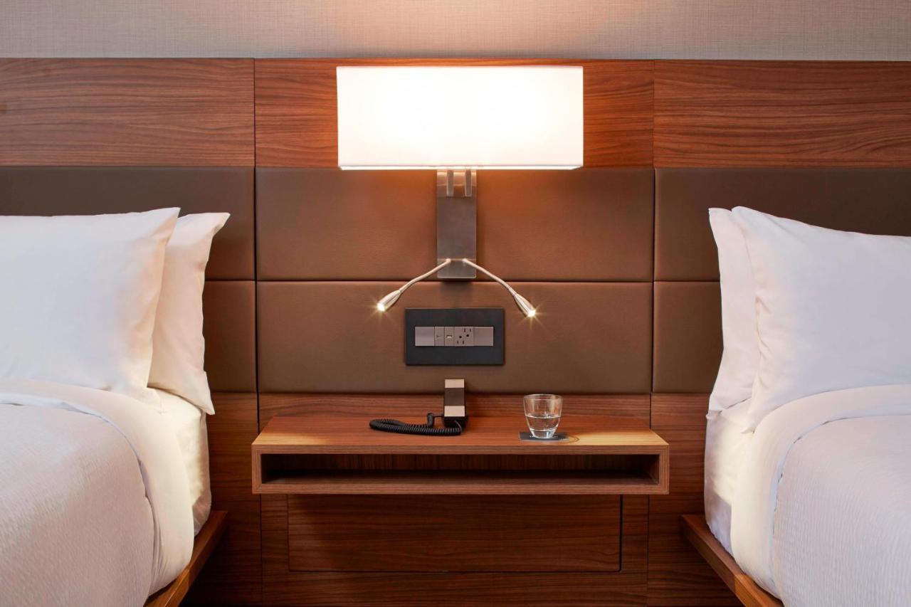 Ac Hotel By Marriott Minneapolis Downtown Eksteriør billede