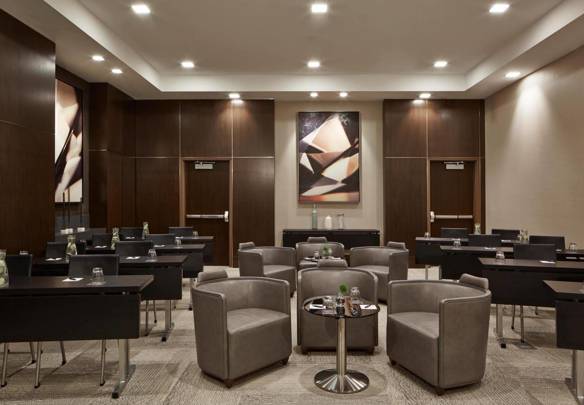 Ac Hotel By Marriott Minneapolis Downtown Eksteriør billede